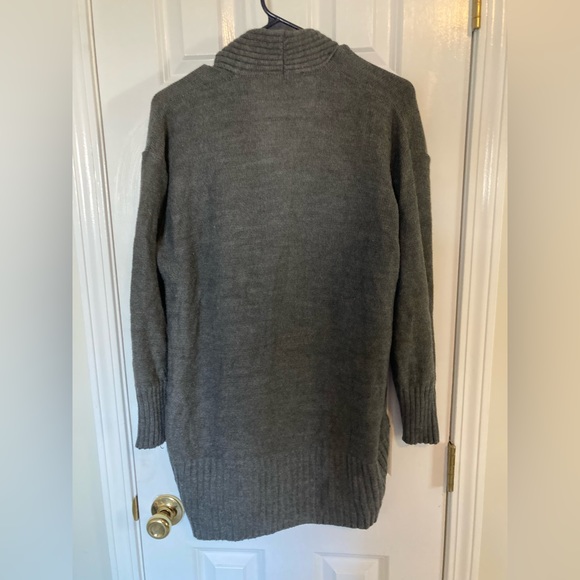 Gray cardigan/jacket with pockets - Picture 2 of 4